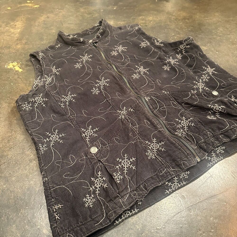 Woolrich Womens XL Corduroy Vest Gray Snowflake Embroidered Full Zip Sleeveless